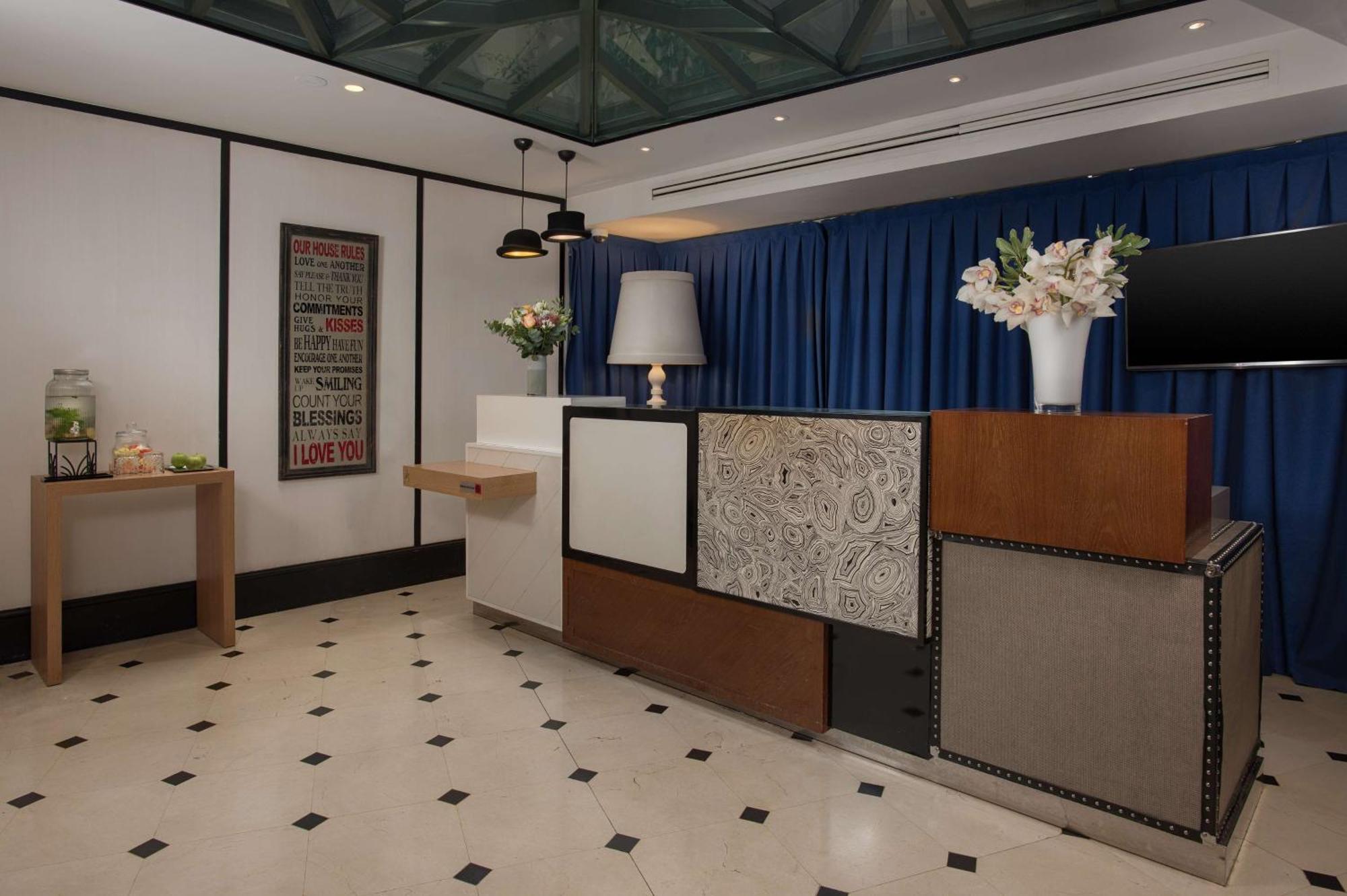 Opera Faubourg Hotel Paris Exterior photo